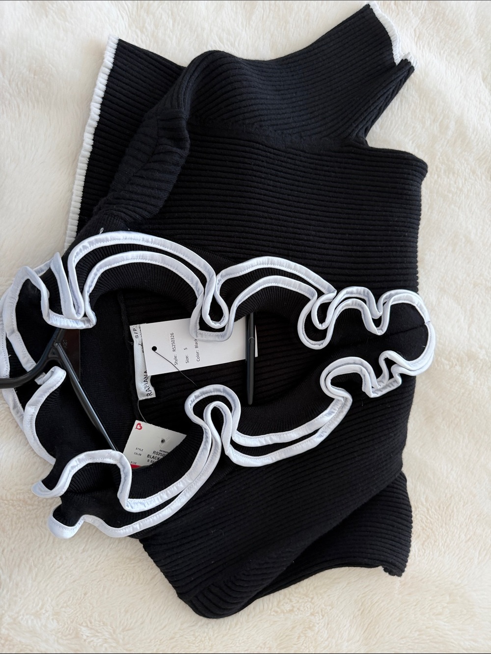 Black V-Neck Ruffle-Trim Ribbed Sweater - Picture 6 of 9